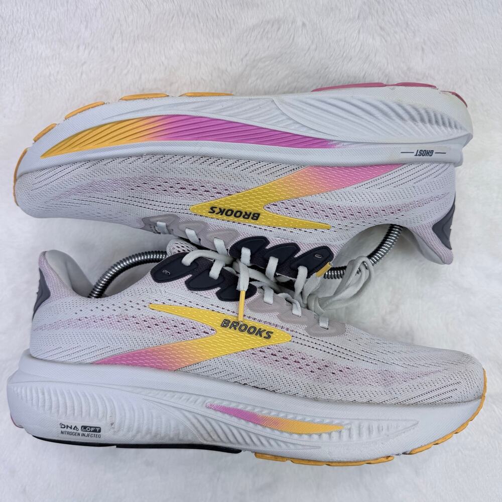 Brooks Ghost 17 Womens Running Shoes Oyster Apricot Pink Size 12 Athletic Shoe - Picture 5 of 10